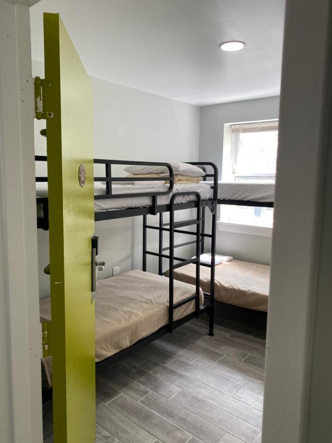 Dc International 1 Hostel